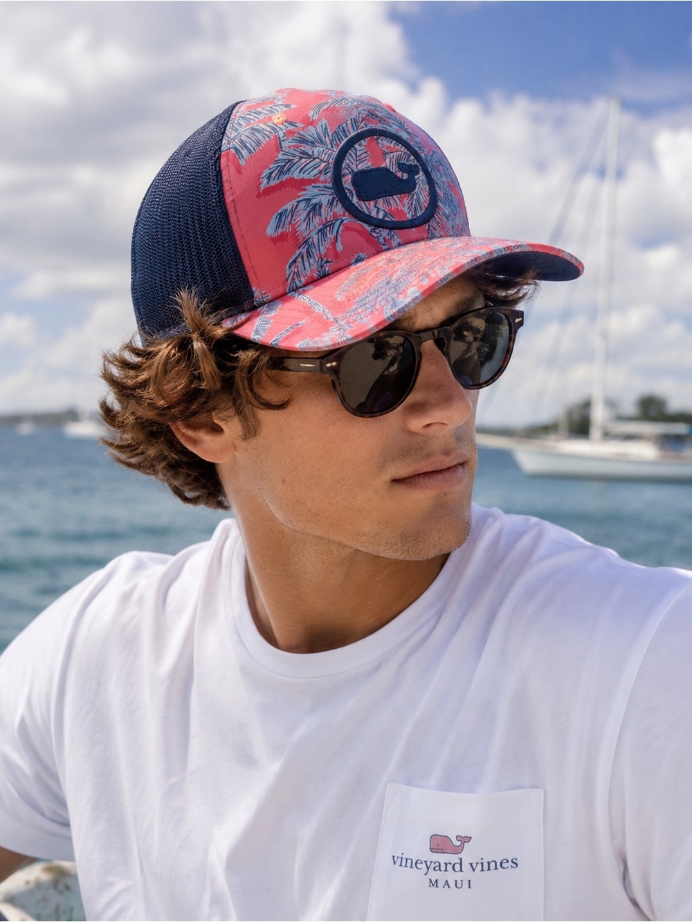 Vineyard Vines Tropical Palm Trees Whale Logo Trucker Hat Coral Navy Festival